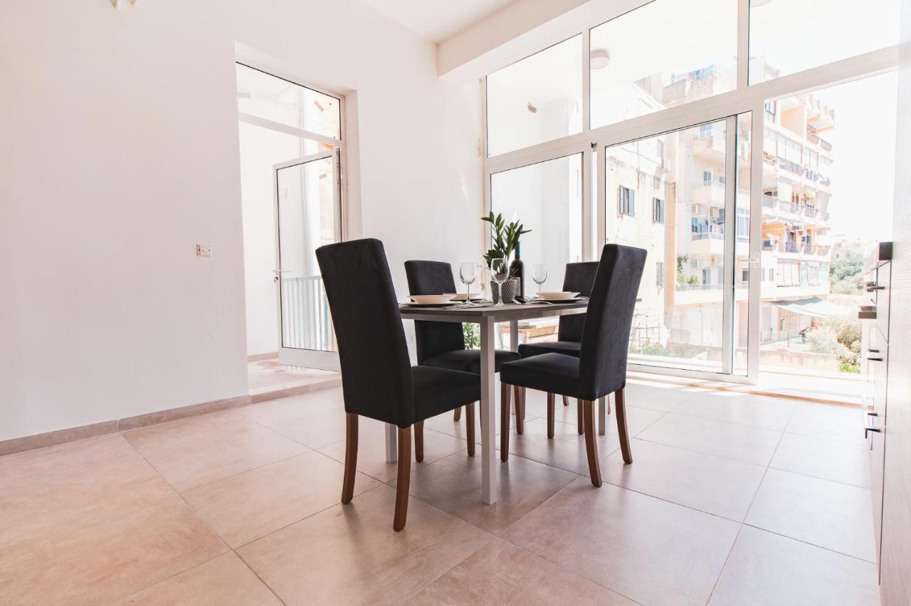 Apartman Unique 2bdr Near Sea And Pool In Center! *